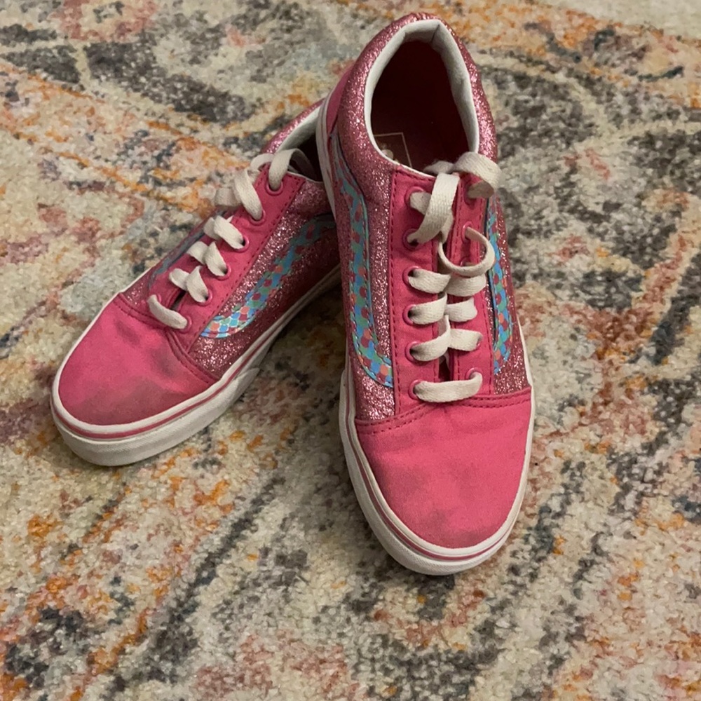 Girls pink vans